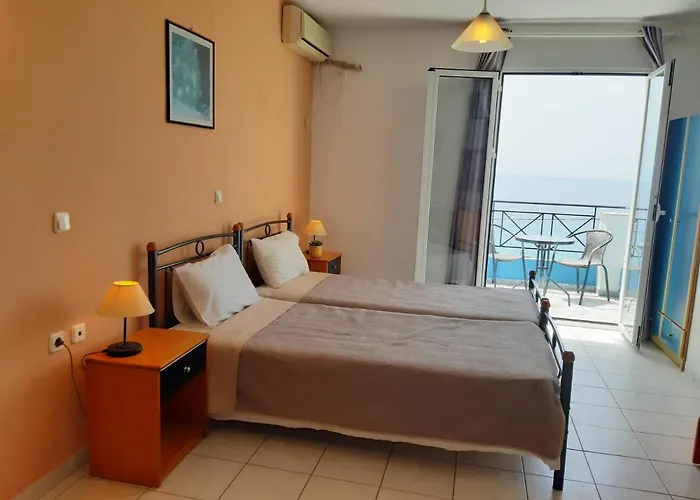 Casa De Blue Aparthotel Lourdata (Kefalonia)