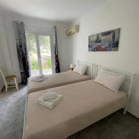 Casa De Blue Aparthotel